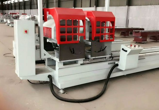 斷橋鋁門窗加工設備